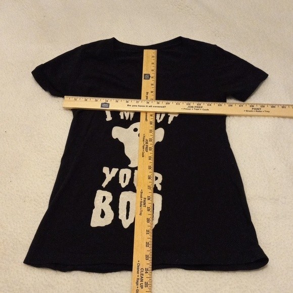 Spirit Halloween Womens Tshirt Medium I'm Not Your Boo Ghost V-Neck Black - Picture 5 of 5